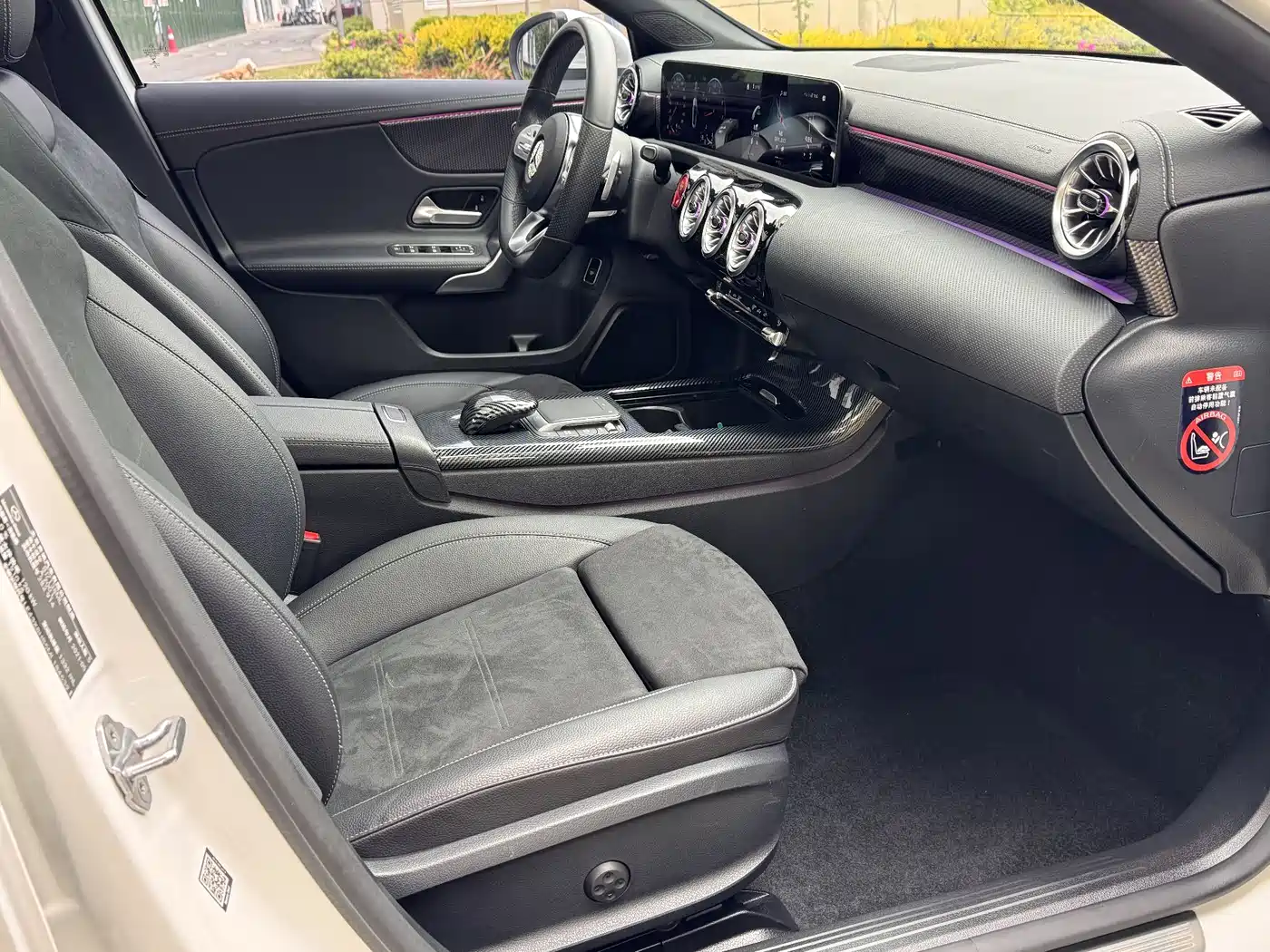 Mercedes-Benz A-Class 2021 A 200 L Sport Sedan Fashion Edition фото 14