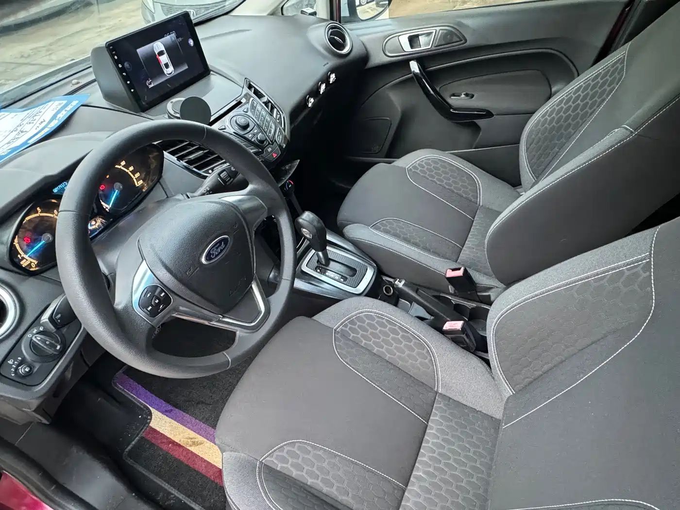 Photo 9 - Ford Fiesta