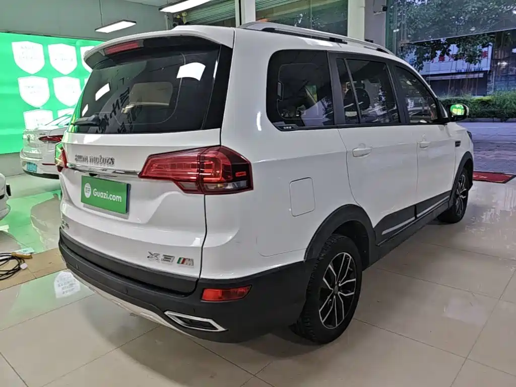 SWM Motor SWM X3 2017 2017 1.5T Manual Fashion