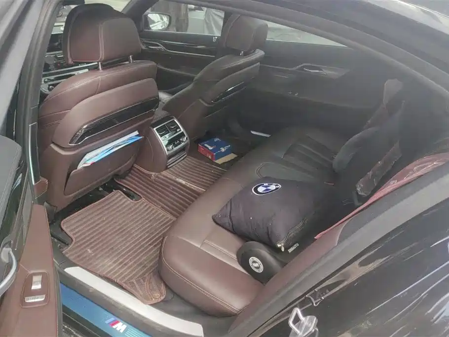 BMW 7 Series 2018 730Li Leading Type M Sport Package фото 11
