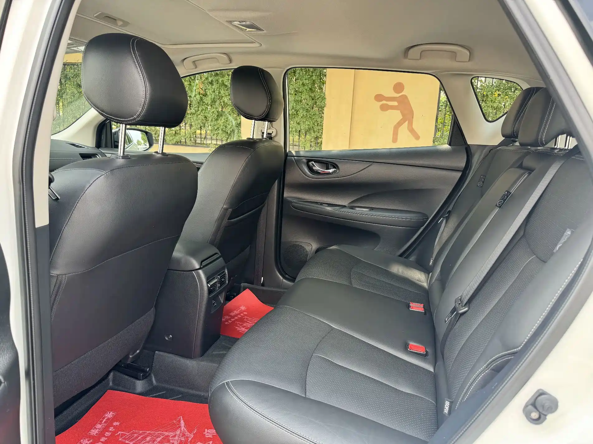 Фото 6 - Nissan Tiida