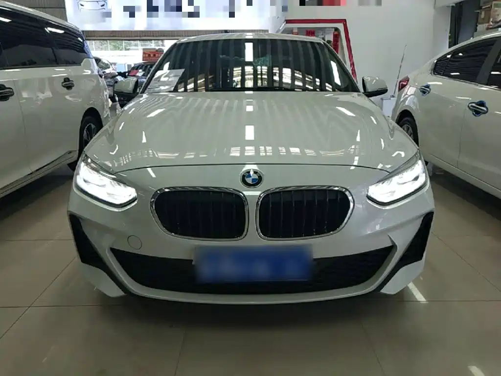 BMW 1-SERIES