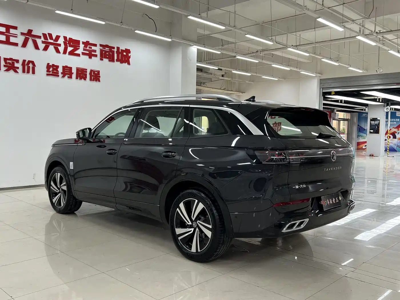 Volkswagen Talagon 2024 380TSI 4WD R-Line Touring фото 6
