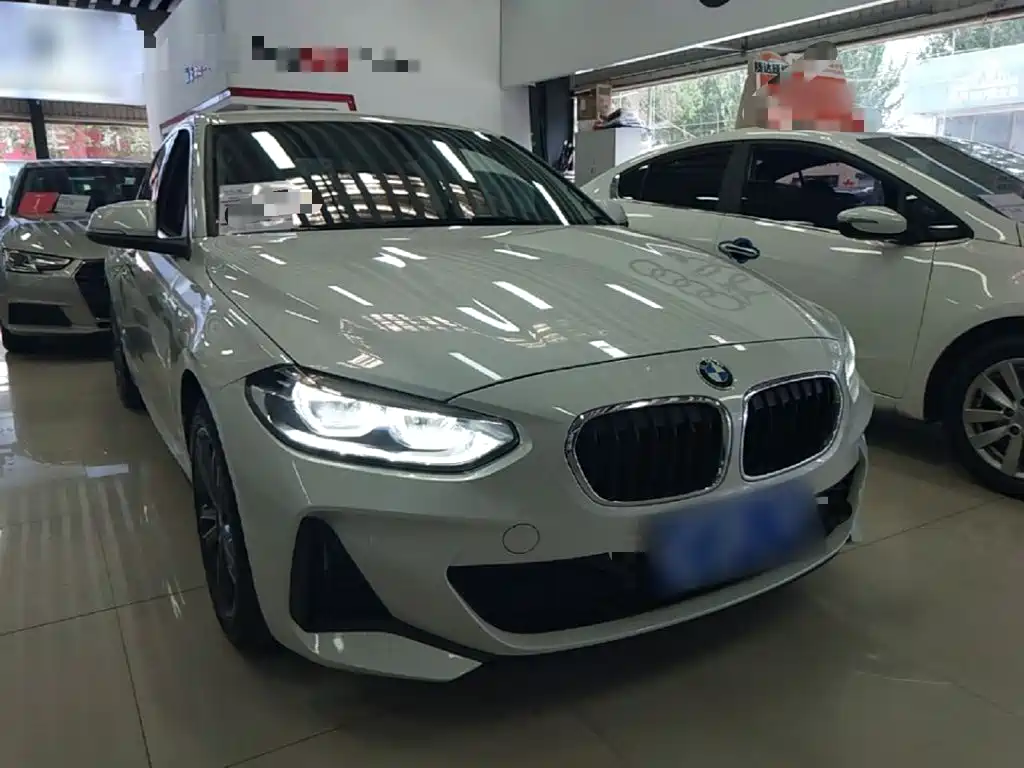 BMW 1-SERIES