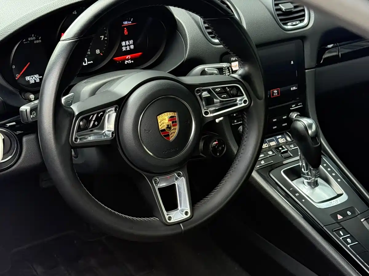 Porsche 718 2018 Cayman 2.0T фото 4