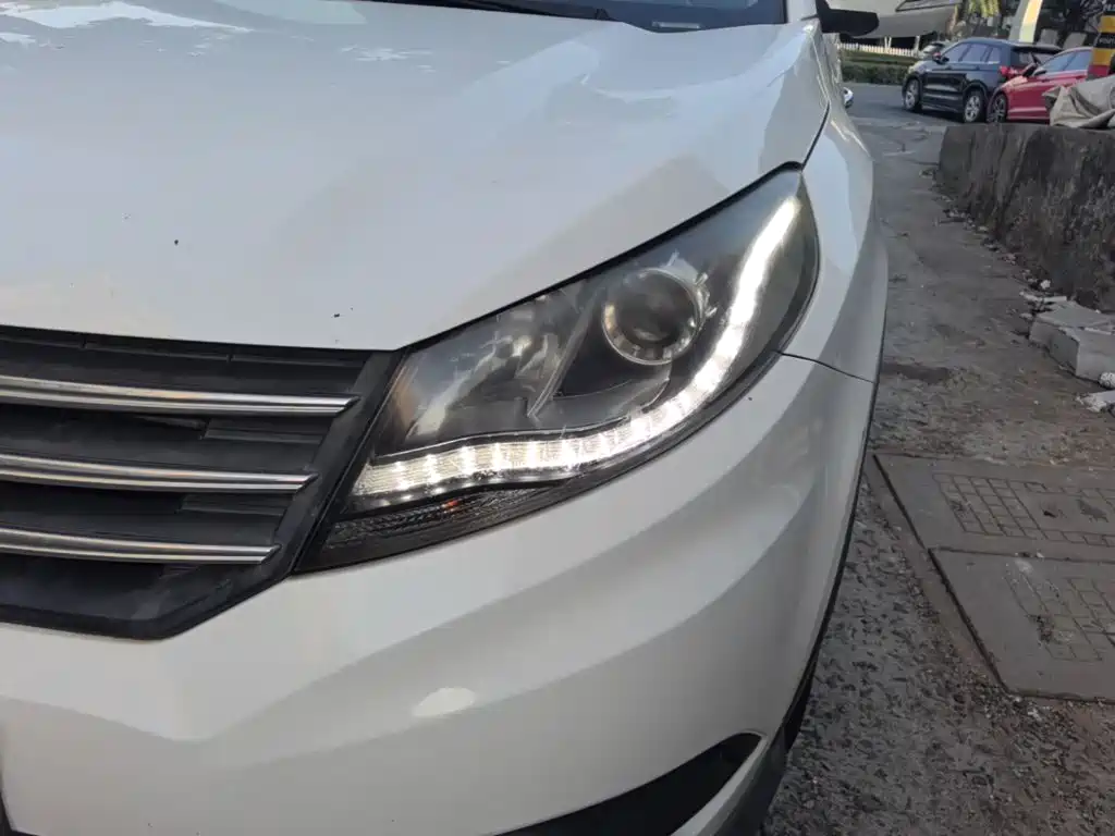 Dongfeng Fengguang Fengguang 580 2017 2017 1.8L Manual Comfort Version