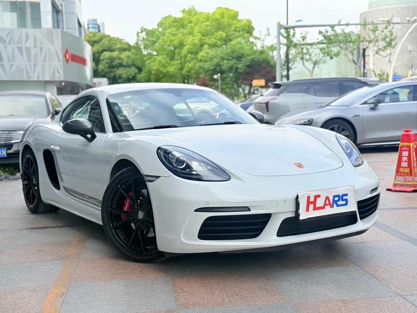 Porsche 718 2018 Cayman 2.0T фото 20