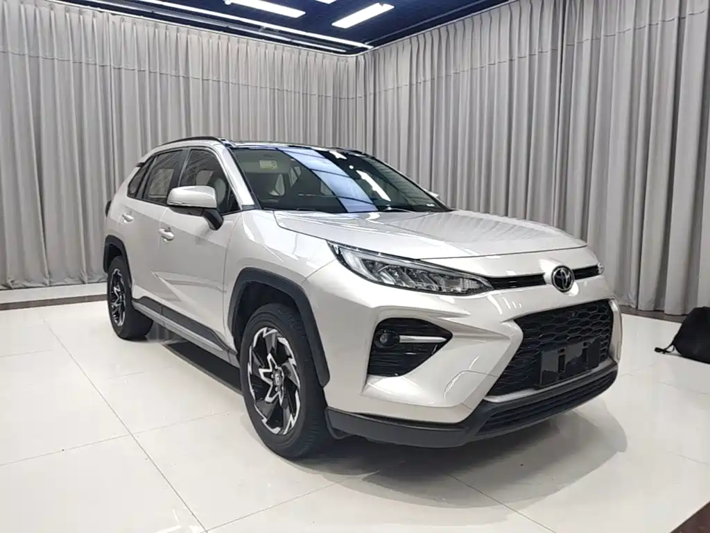 Фото 4 - Toyota Wildlander