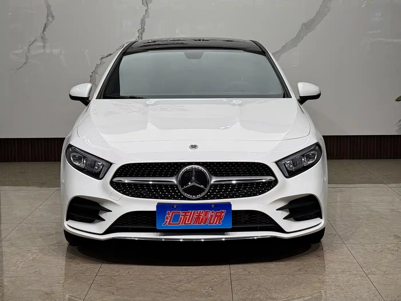 Mercedes-Benz A-Class 2023 A 200 L Fashion фото 2