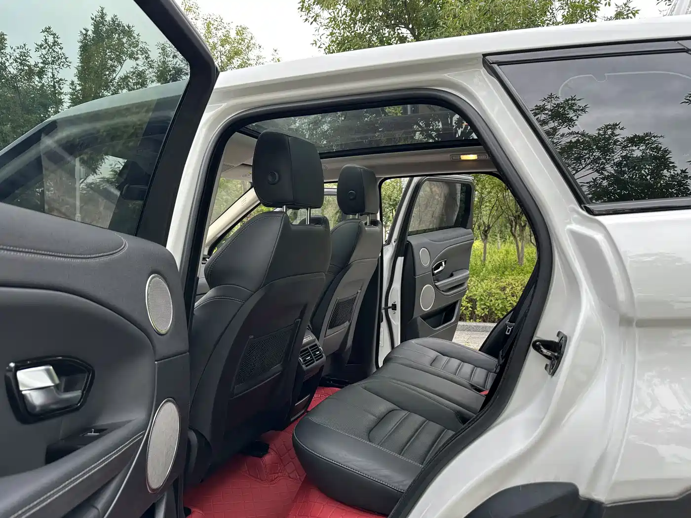 Фото 5 - Land Rover Range Rover Evoque