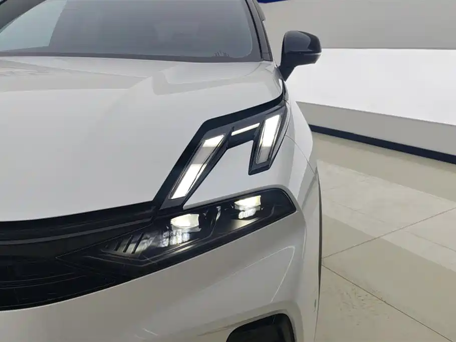 Lynk & Co 06 2025 Renew 1.5T Halo фото 5