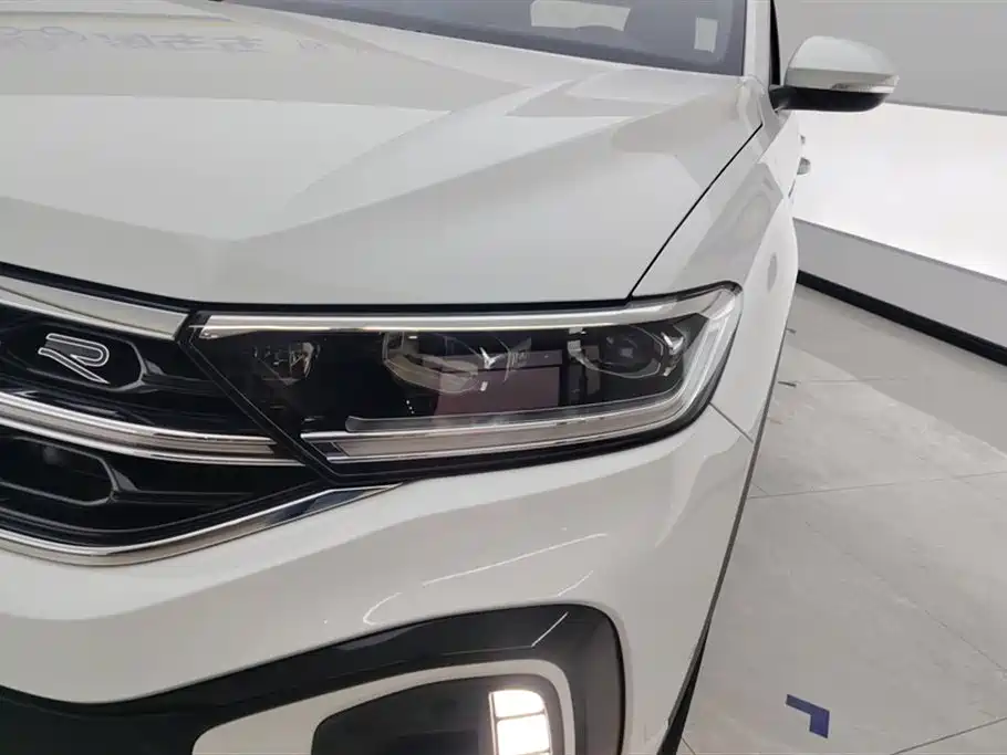 Volkswagen T-ROC 2024 300TSI DSG 2WD Morning Light Edition фото 5