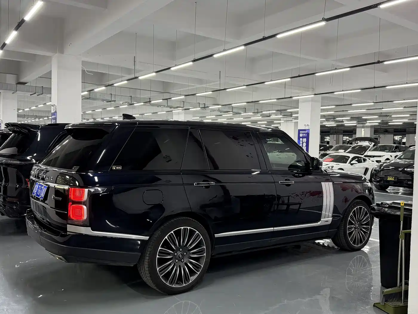 Land Rover Range Rover 2021 5.0 SC V8 SVA Apex Genesis Extended Edition фото 8