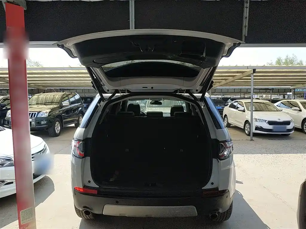 Land Rover Discovery Sport 2018 240PS HSE Edition фото 19