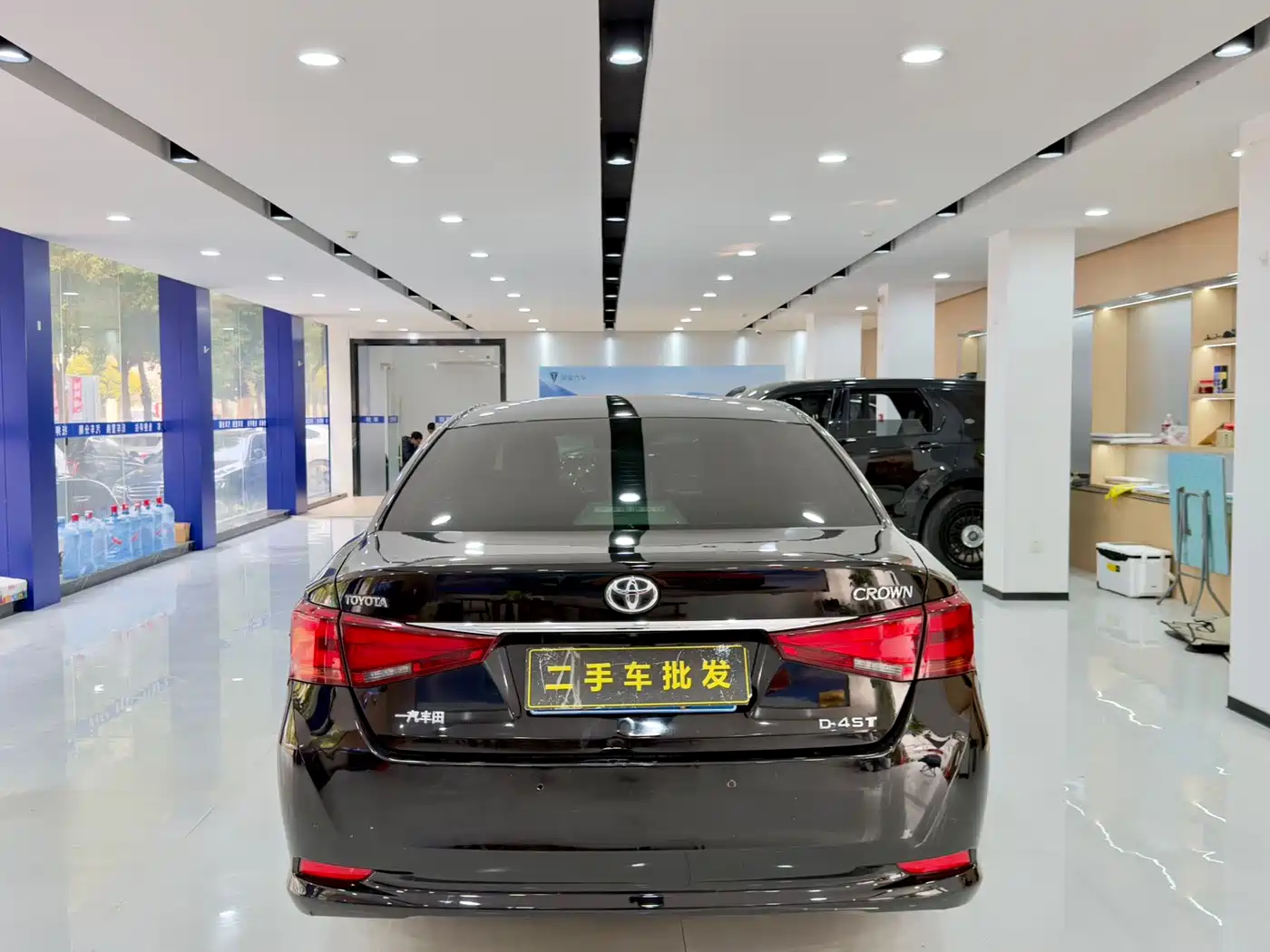 Toyota Crown 2015 2.0T Fashion фото 8
