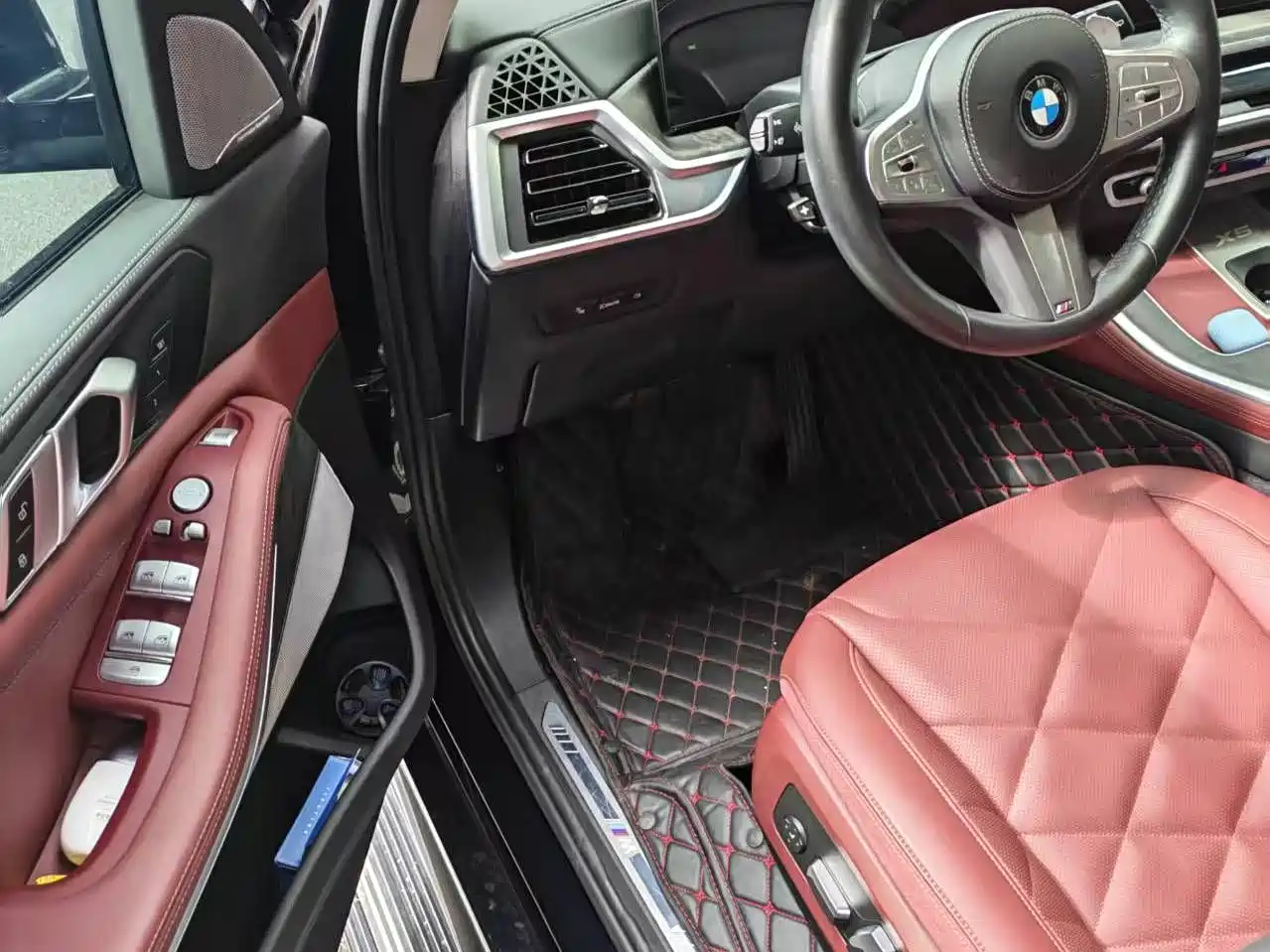 BMW X5 2023 xDrive 30Li Premium M Sport Black Night Package фото 4