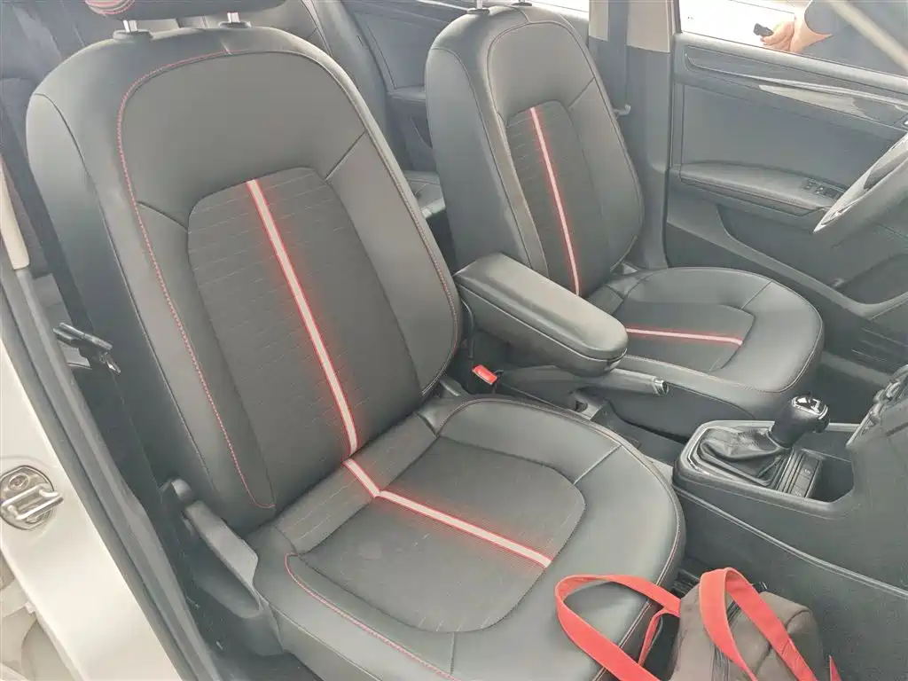 Škoda Skoda Rapid Spaceback 2020 1.5L Auto Comfort фото 20