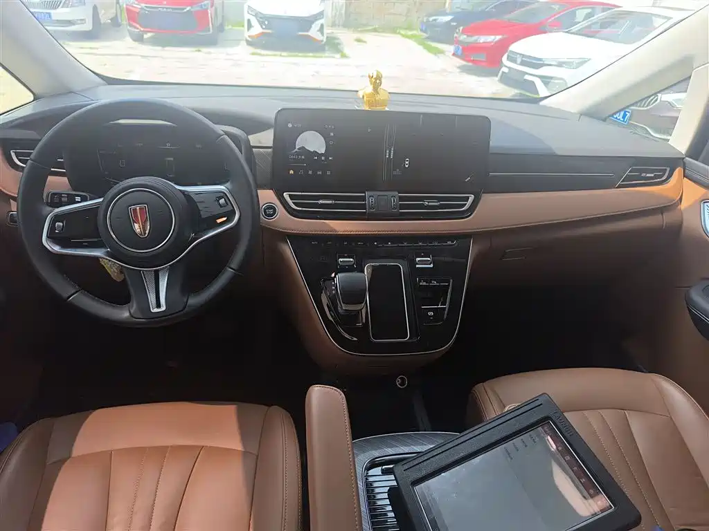 Hongqi HQ9 PHEV 2024 Model 2.0T AWD Business Edition фото 10