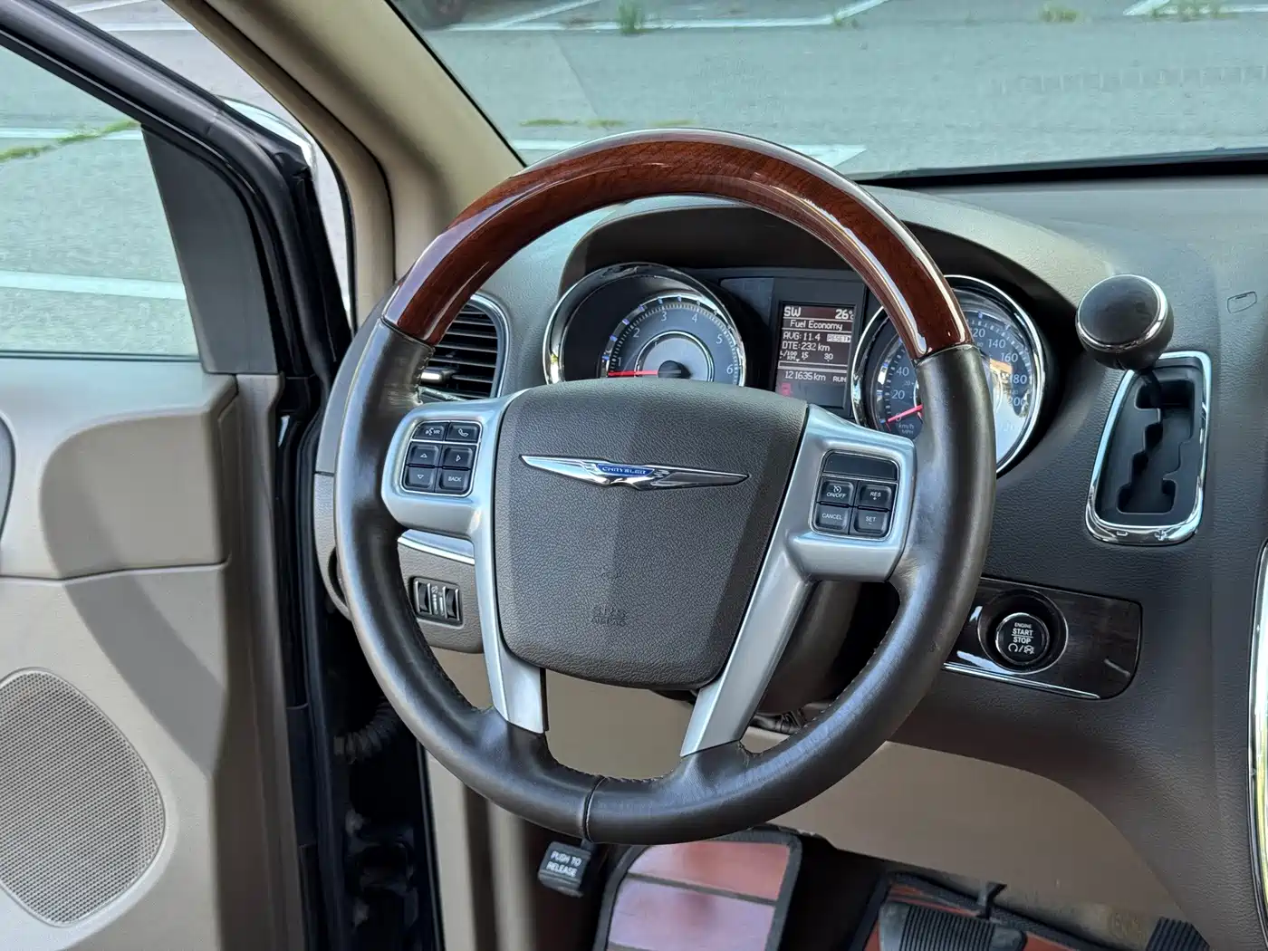Chrysler Grand Voyager (Import) 2014 2013 3.6L Luxury Edition
