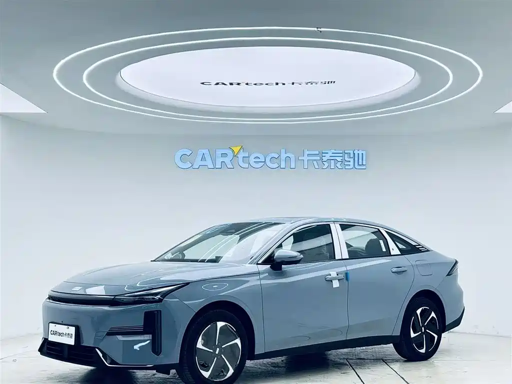 Geely Galaxy Galaxy L6 2025 EM-i 140km Starship Edition