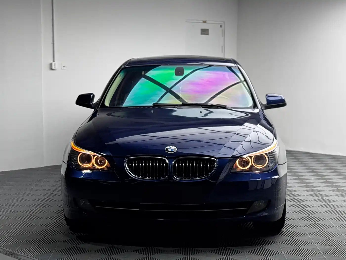 BMW 5 Series 2008 Model 523Li Leading Edition фото 2