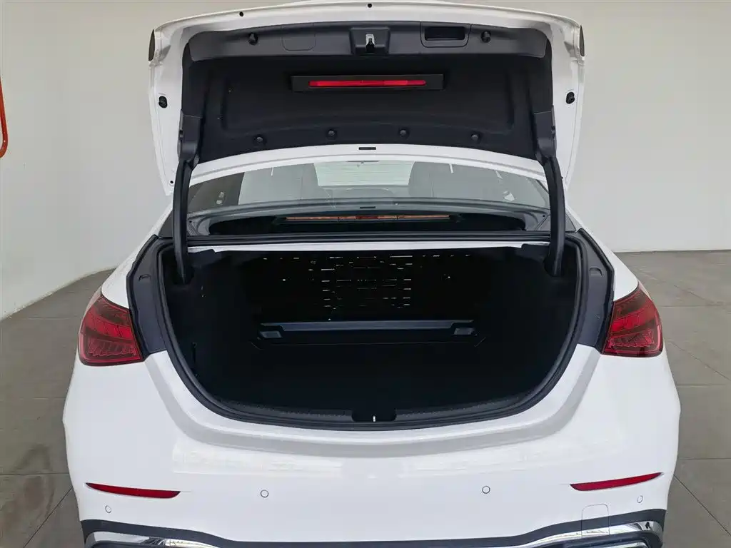 Mercedes-Benz C-Class 2023 C 260 L Sport фото 16