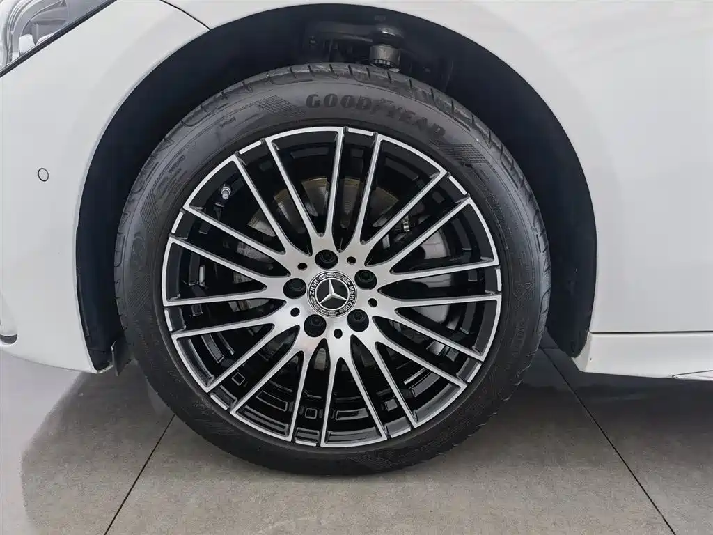 Mercedes-Benz C-Class 2023 C 260 L Sport фото 17