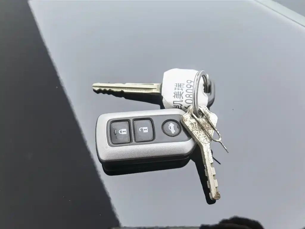 Toyota Camry 2011 240G Classic Anniversary Edition фото 19