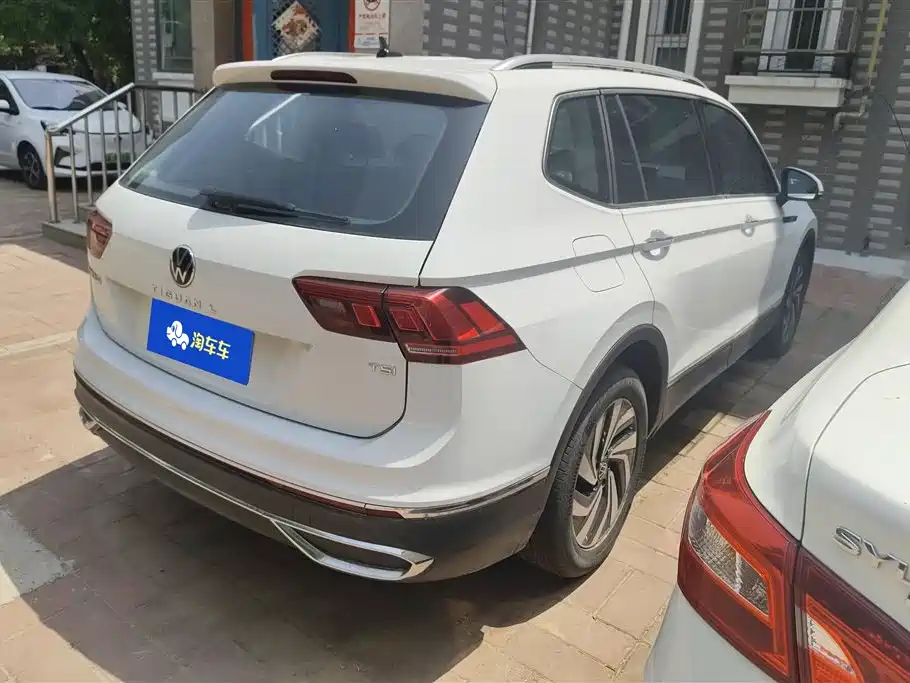 Volkswagen Tiguan L 2024 300TSI Auto 2WD Smart Edition фото 3