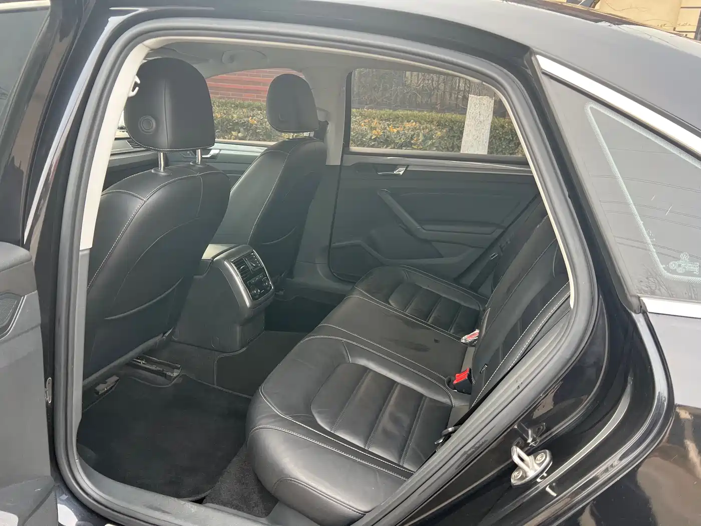 Volkswagen Passat 2017 330TSI DSG Prestige фото 8