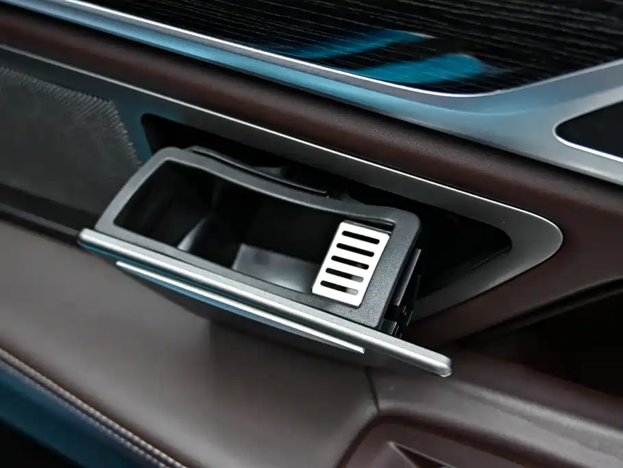BMW 7 Series 2019 Facelift 730Li M Sport Package фото 29