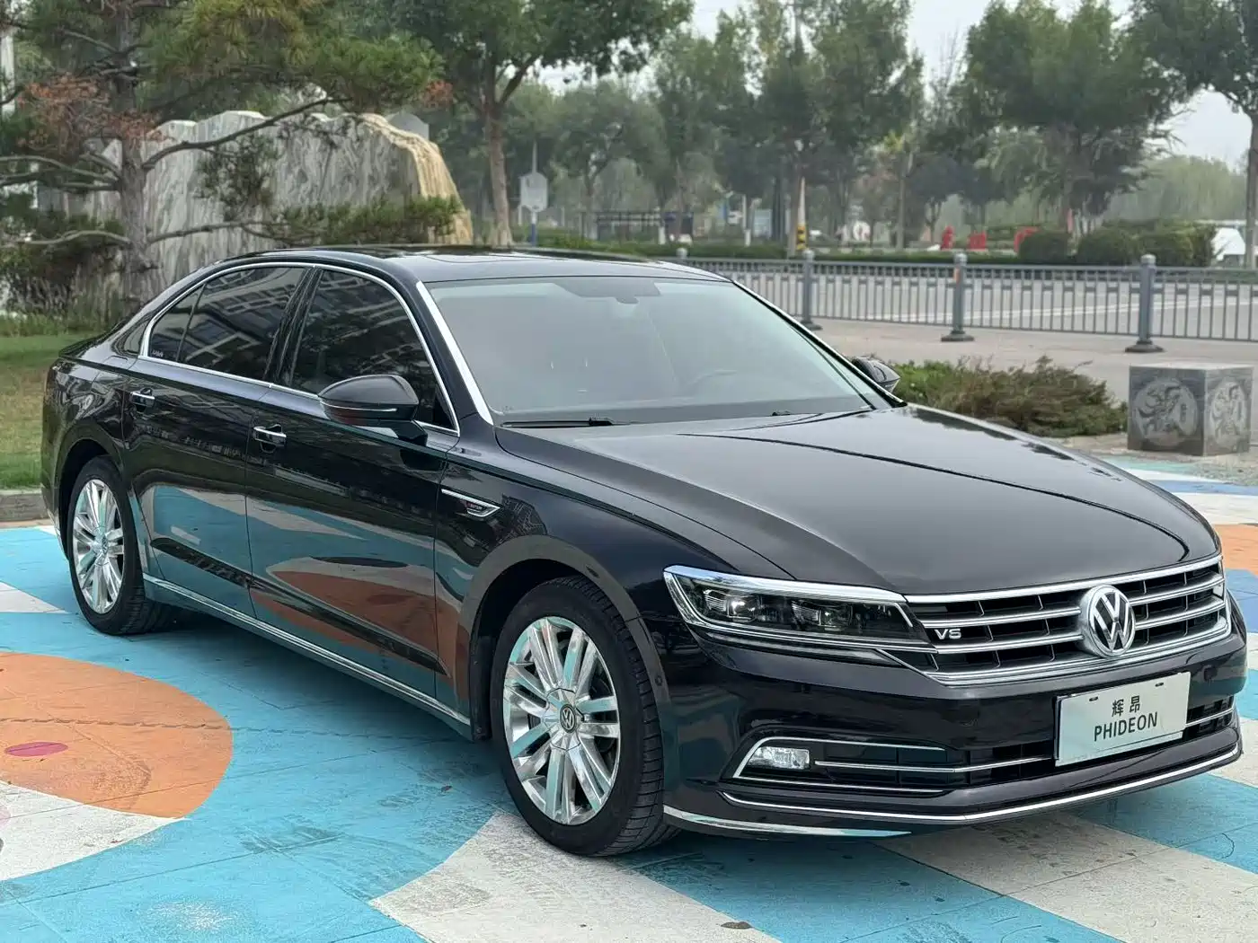 Volkswagen Phideon 2019 480 V6 4WD Flagship Edition China V фото 3