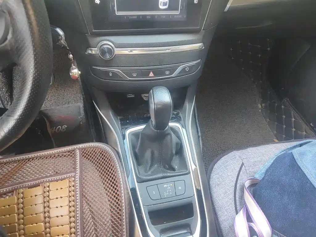 Peugeot 408 2016 1.6T Automatic Luxury Edition фото 7