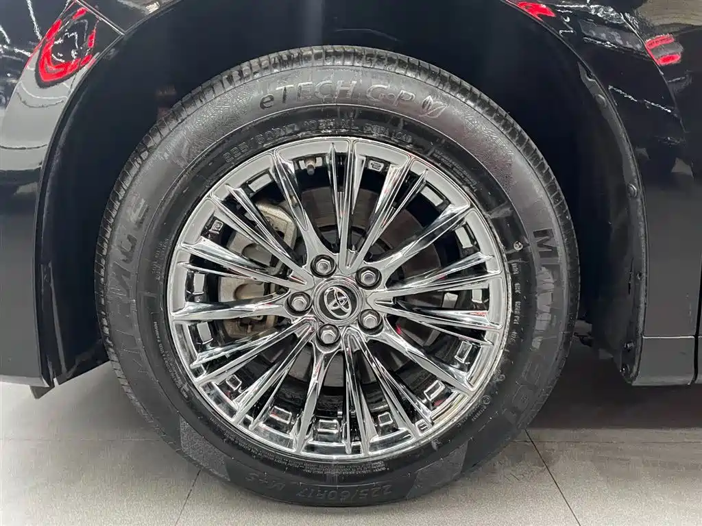 Toyota Alphard 2020 Hybrid 2.5L Premium Edition фото 16