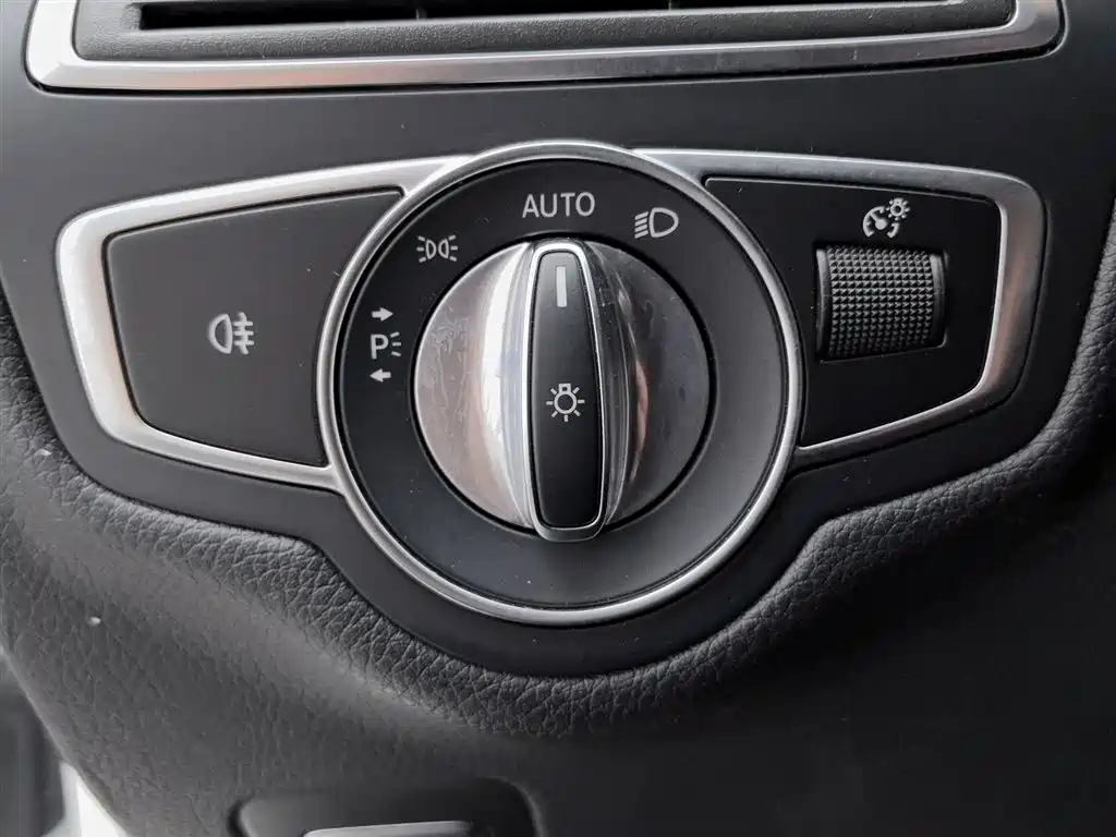 Mercedes-Benz C-Class 2020 Facelift C 200 L Fashion Sport Version фото 21