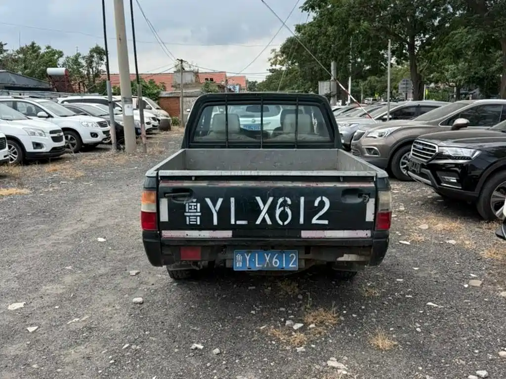 Isuzu Pickup 2014 2015 2.8T 2WD 4JB1CT