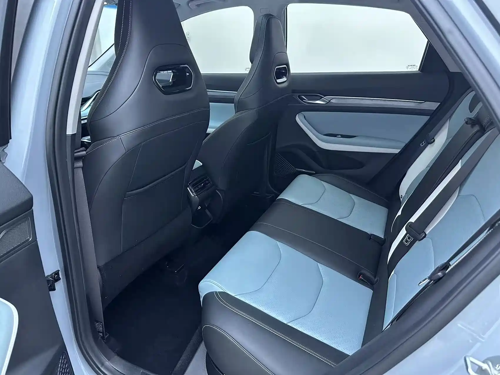 Фото 8 - Geely Emgrand S