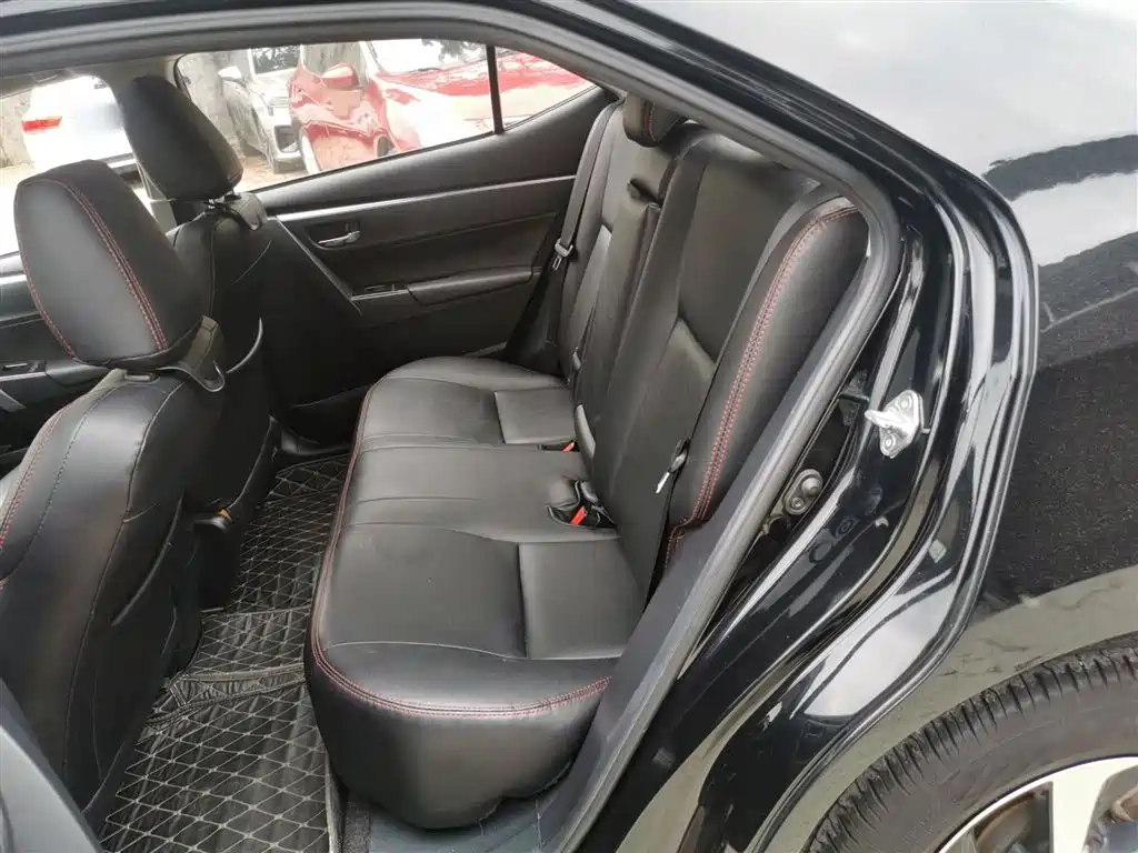 Toyota Levin 2017 Facelift 185T CVT Elite (China V) фото 17