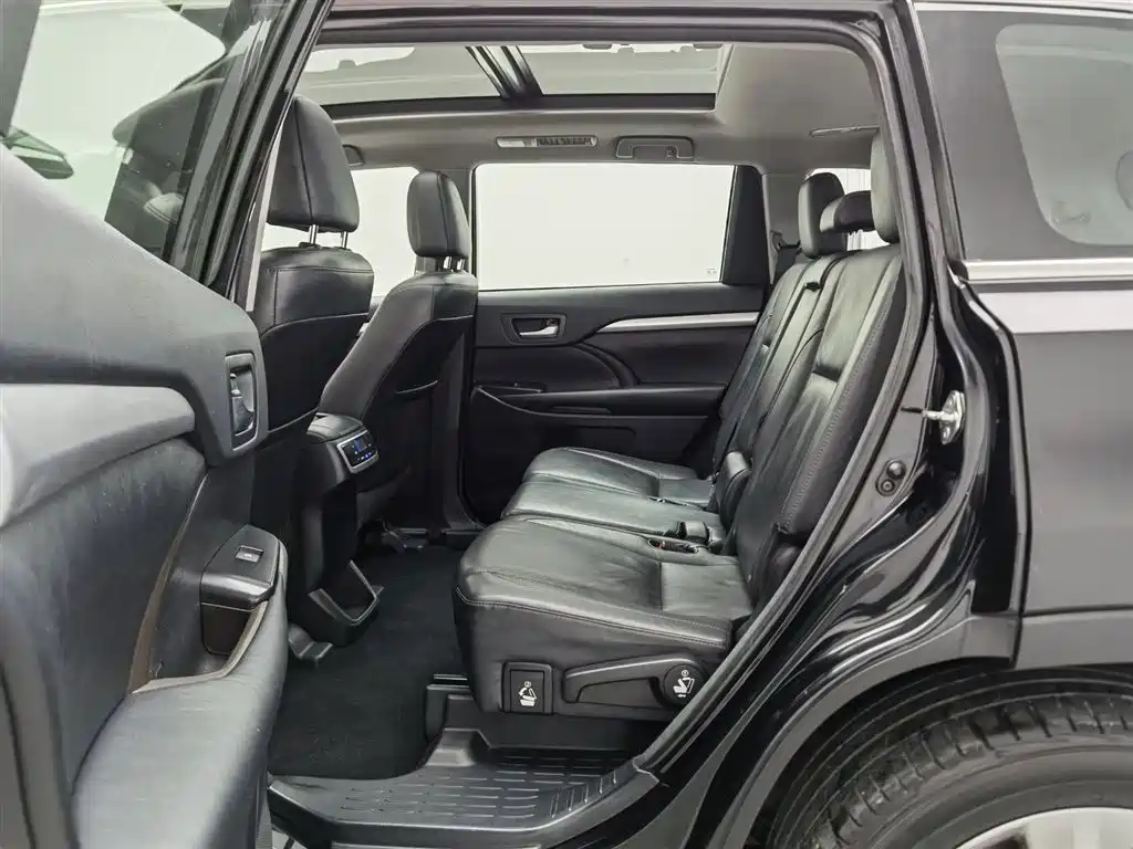 Toyota Highlander 2017 2.0T 4WD Premium 7-Seater фото 15