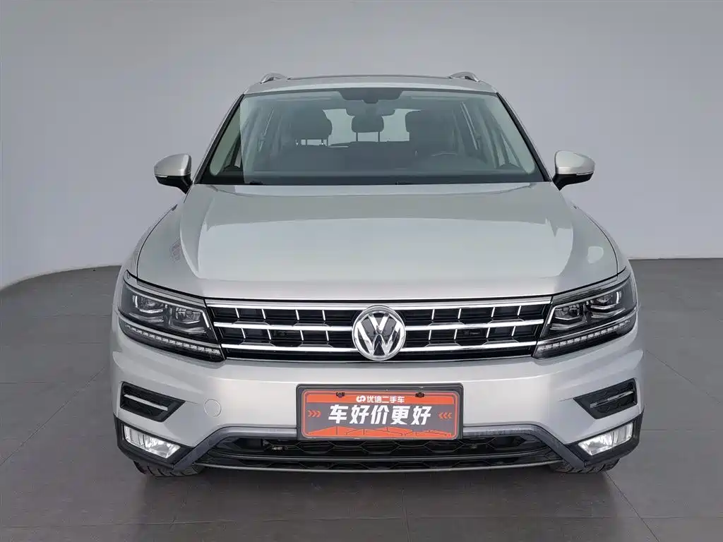 Volkswagen Tiguan L 2017 380TSI Automatic 4WD Luxury Edition фото 3