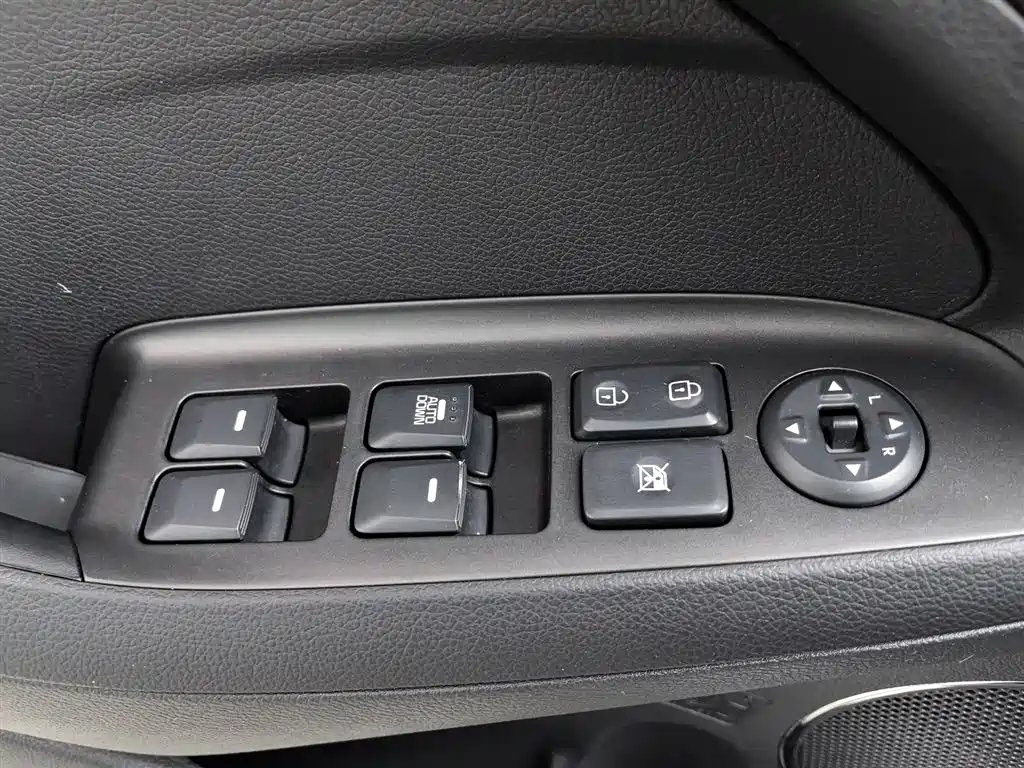 Kia K3 2017 1.6L Automatic 15th Anniversary Special GLS фото 9