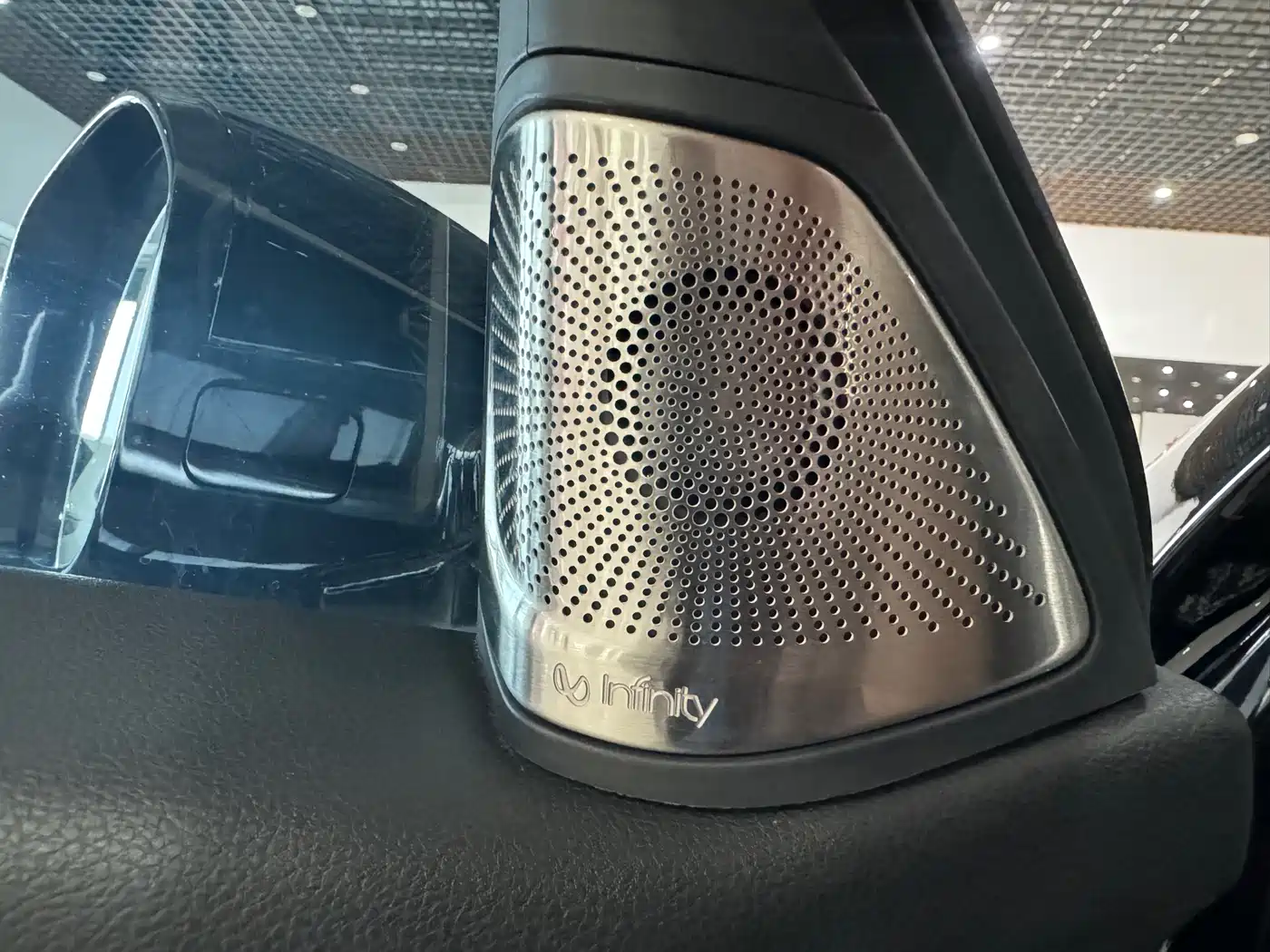 WEI PAI WEI BRAND VV6