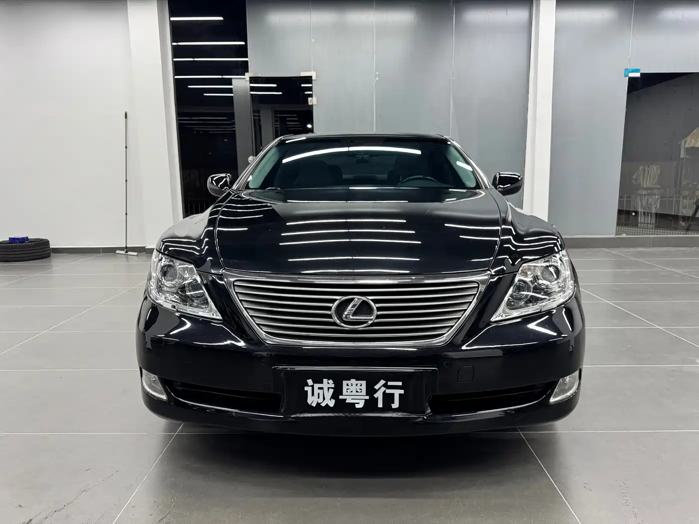 Lexus LS 2006 460L Premium Edition