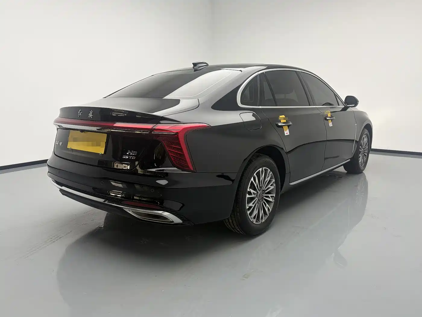 Hongqi H5 2026 2025 1.5T DCT Flag Rhythm 500,000 Units Memorial Edition