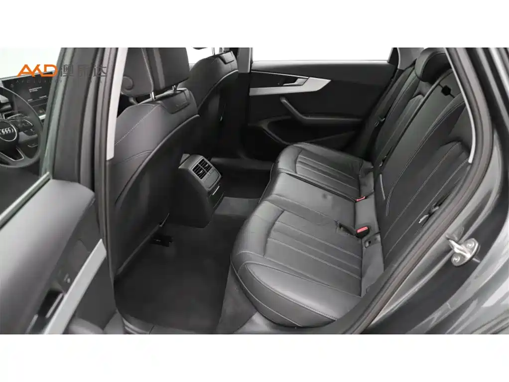 Audi A4L 2020 40 TFSI Fashion Dynamic Edition фото 7