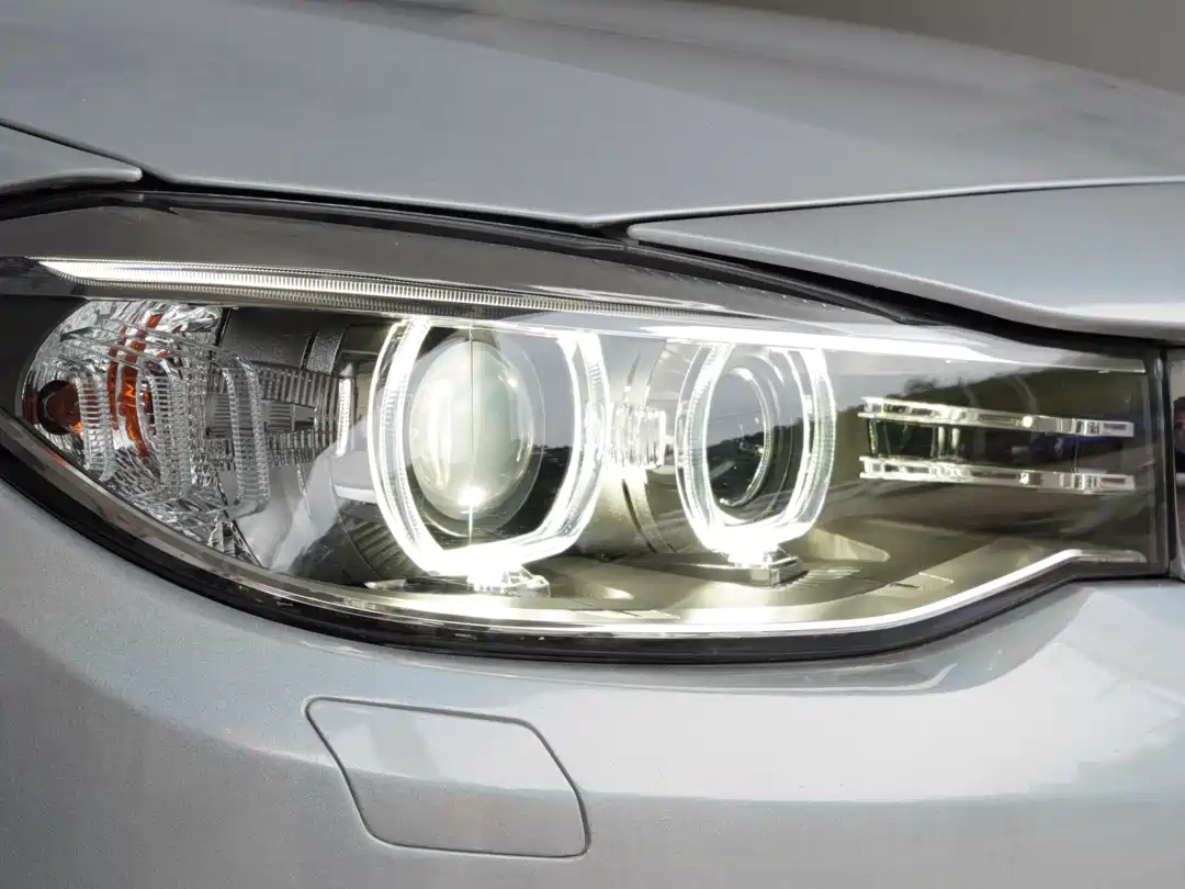 BMW 3 Series GT 2013 Model 320i Leading фото 6