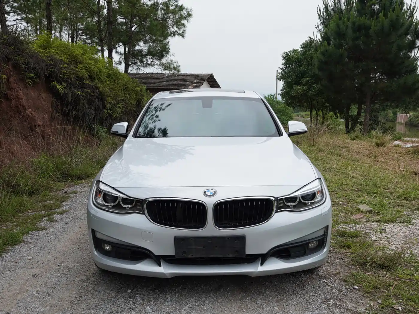 BMW 3 Series GT 2013 Model 320i Leading фото 37
