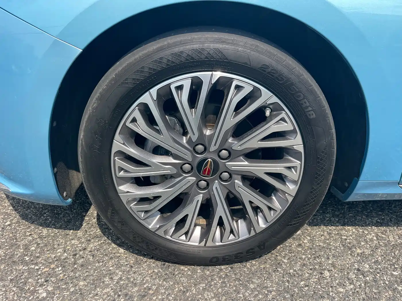 Hongqi H5 2023 2.0T Auto Smart Connect Flag Comfort фото 4