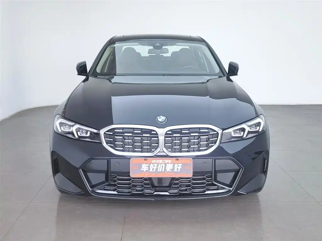 BMW 3 Series 2025 325i M Sport Package фото 3