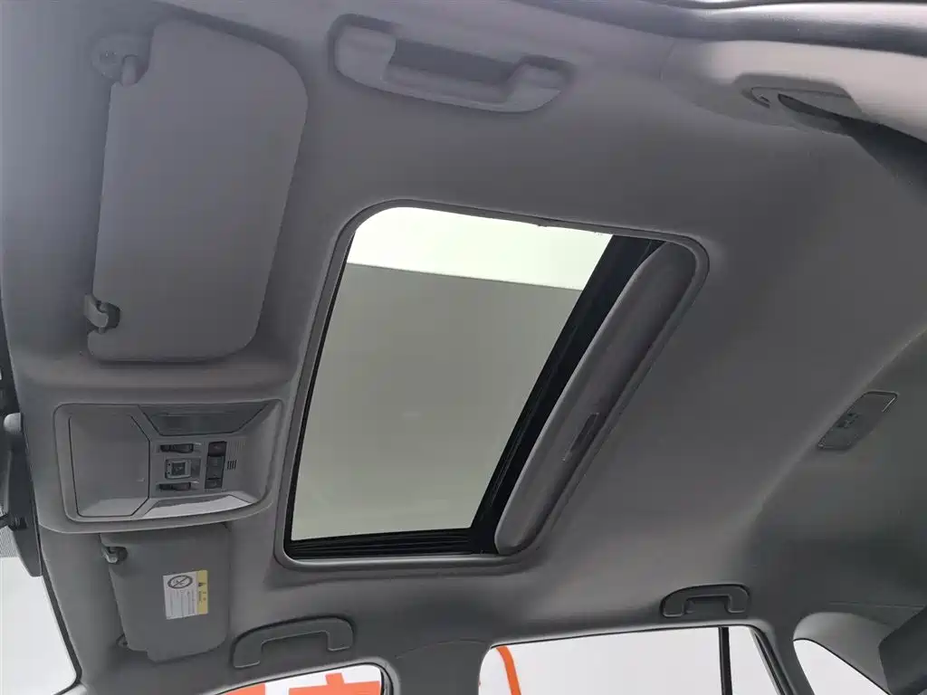 Toyota Wildlander 2022 2.0L CVT FWD Luxury PLUS Edition фото 14